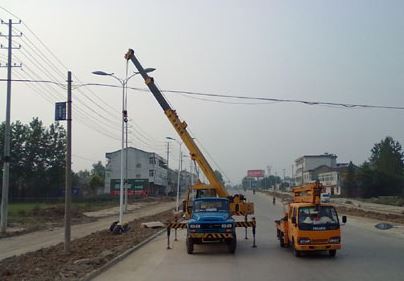 Åbenlyse fordele ved Solar Street Lamp 淄博风向标信息科技有限公司 -2 组-张玲玲